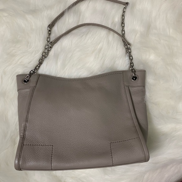 Tory Burch Britten Leather Slouchy Tote - Picture 3 of 14